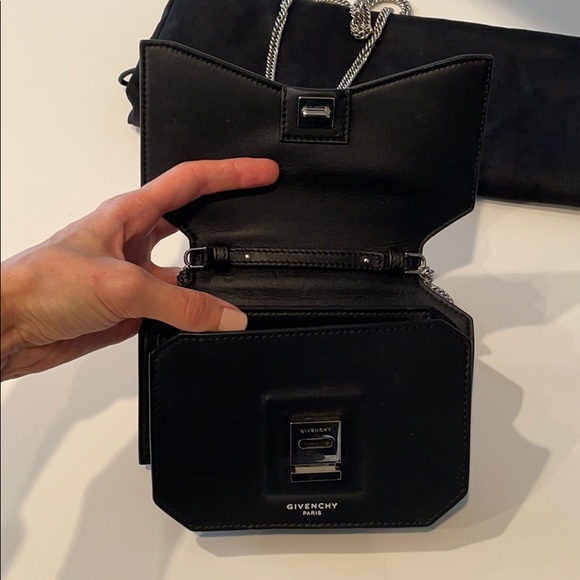 GIVENCHY Mini Bow-Cut Strap Bag - Picture 3 of 11